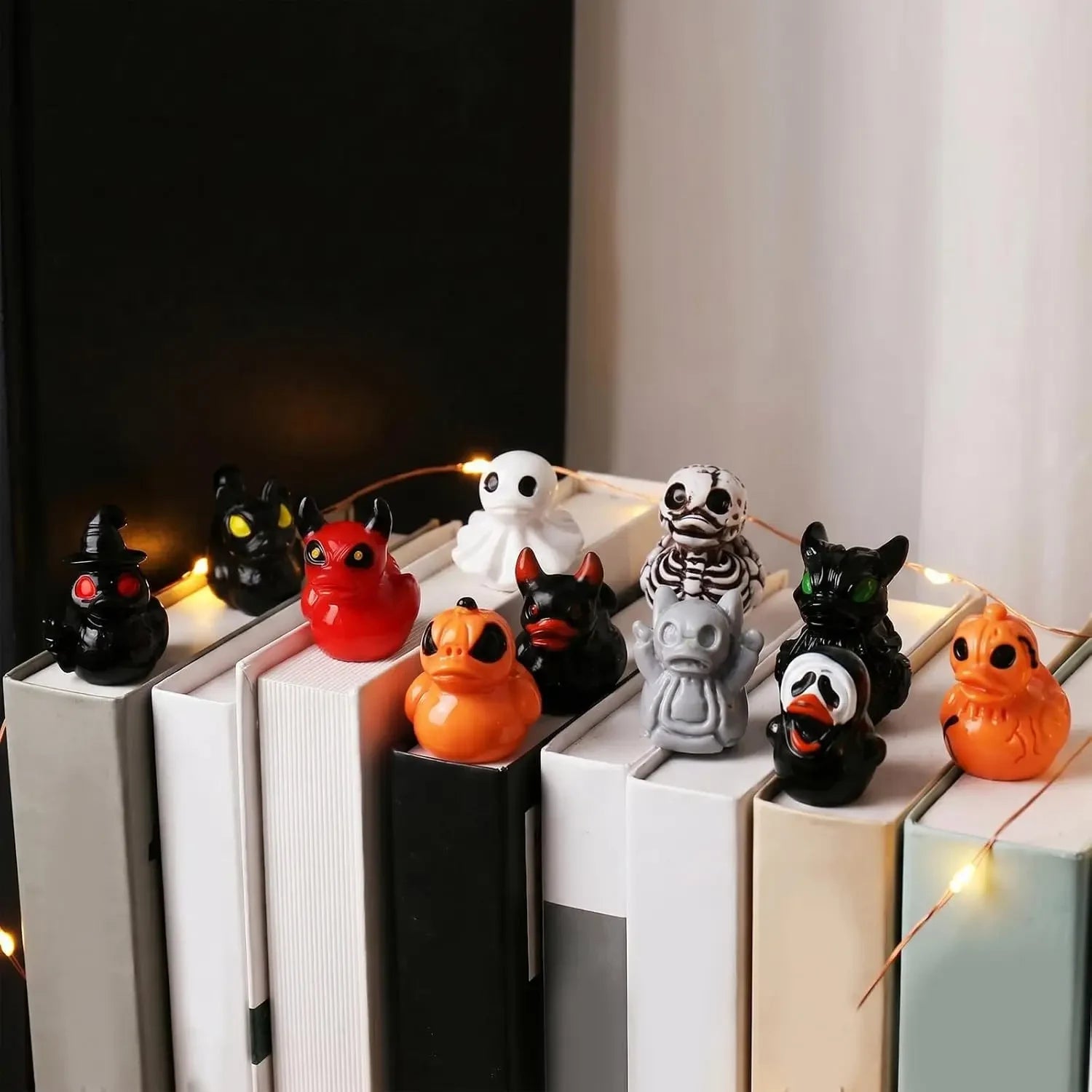 Halloween Decor Spooky Figurines Resin Duck Figurines Cute Ghost Decorations - Image 3