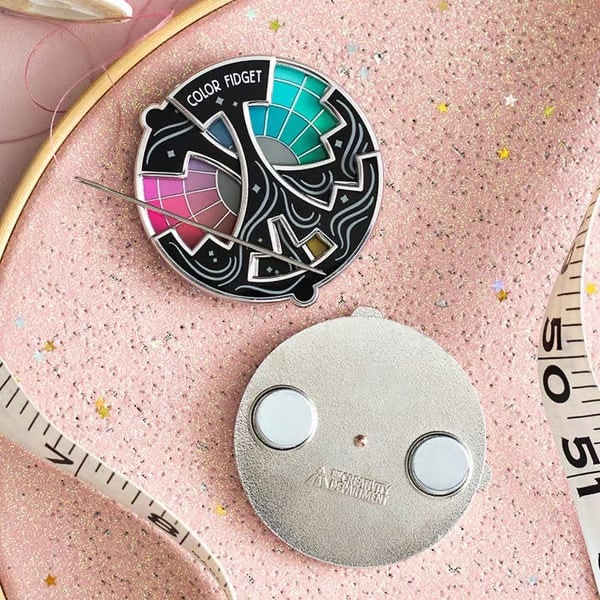 Interactive Colorful Fidget Spinner Toy Stress Relief and Fun - Image 3
